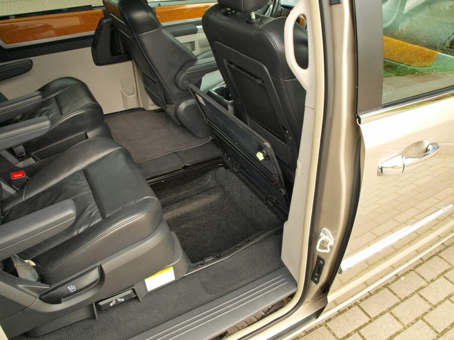 Chrysler Grand Voyager Limited 3.3 V6 Swivel'n Go
