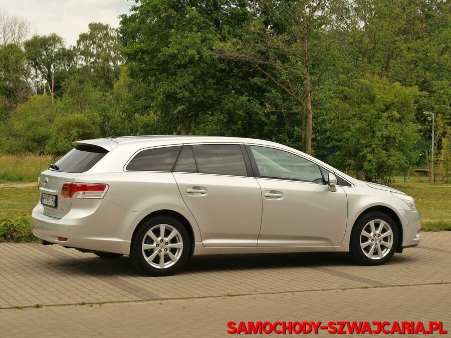 Toyota Avensis 1.8 VVTi EXECUTIVE