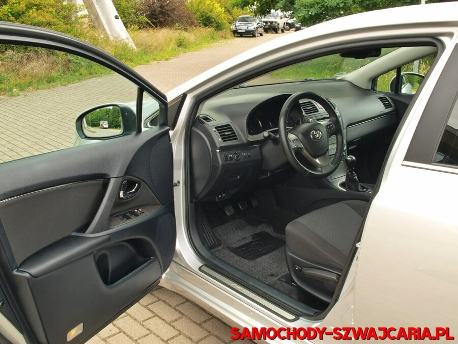 Toyota Avensis 1.8 VVTi EXECUTIVE