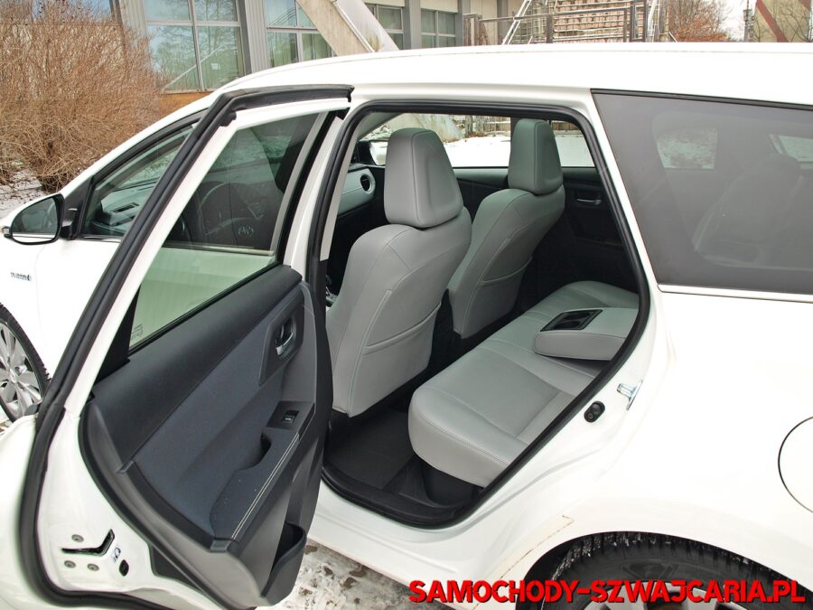 Toyota Auris Touring Sports 1.8 HYBRID PREMIUM