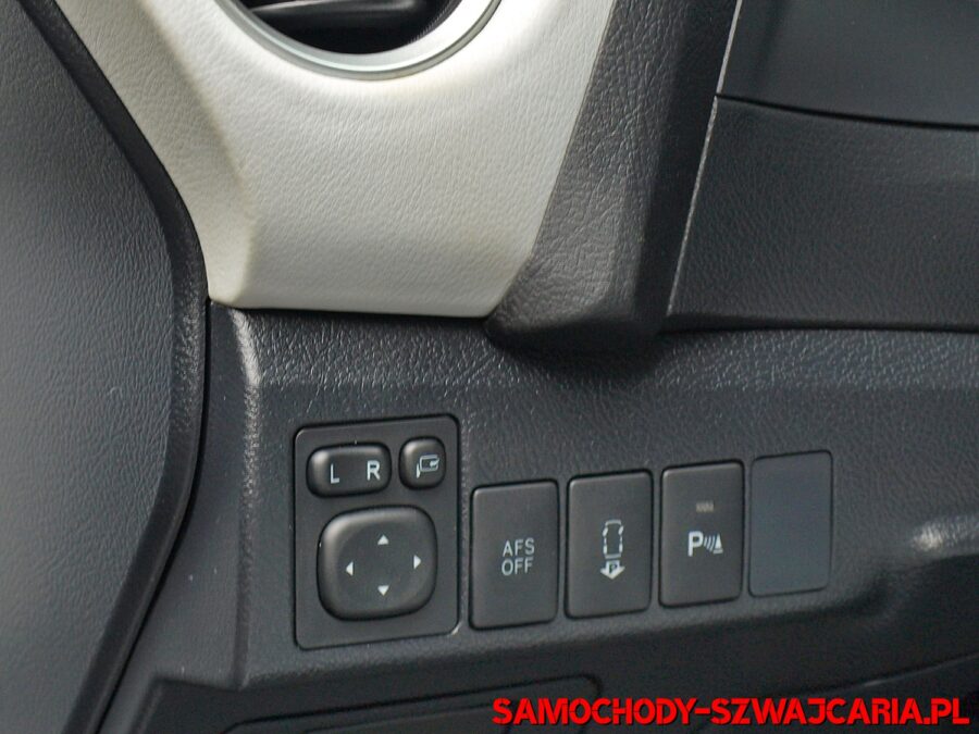 Toyota Auris Touring Sports 1.8 HYBRID PREMIUM