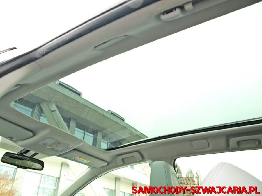 Toyota Auris Touring Sports 1.8 HYBRID PREMIUM