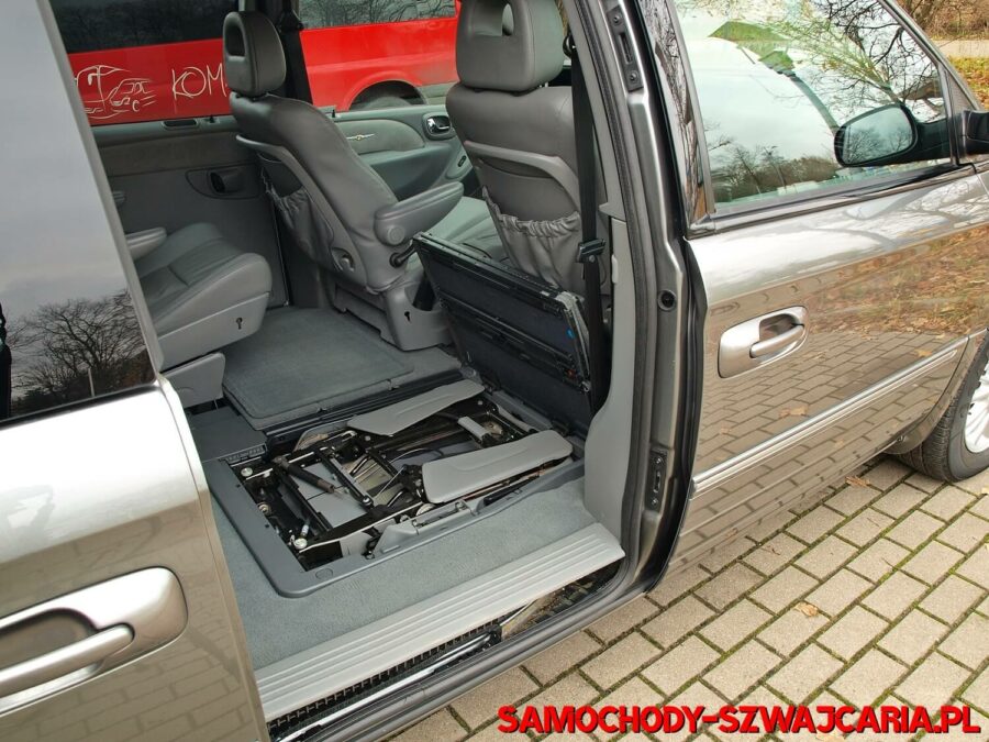 Chrysler Grand Voyager 3.3 V6 Limited Stow'n Go