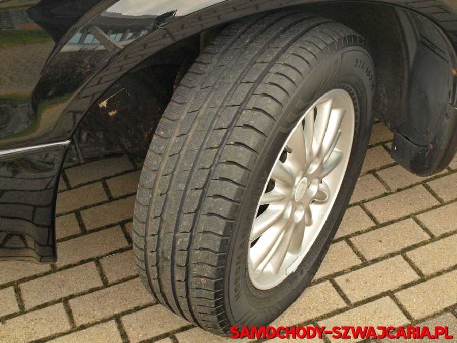 Chrysler Grand Voyager 3.3 V6 LX Stow'n Go