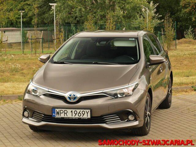 Toyota Auris 1.8 HSD Edition S+