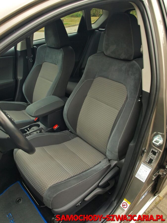 Toyota Auris 1.8 HSD Edition S+