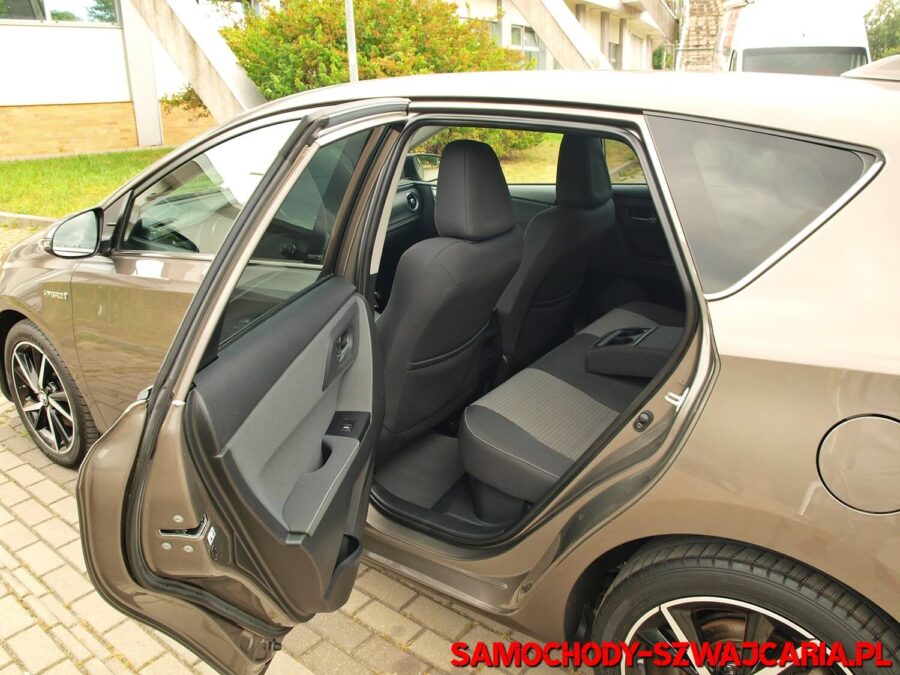 Toyota Auris 1.8 HSD Edition S+