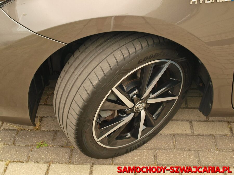 Toyota Auris 1.8 HSD Edition S+