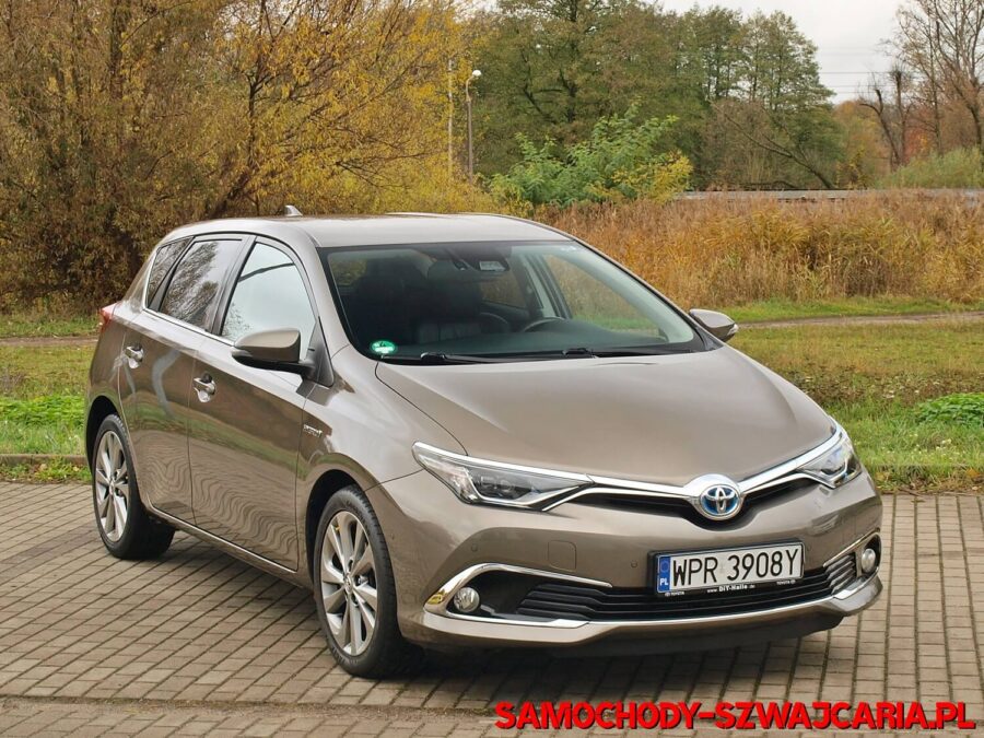 Toyota Auris 1.8 HSD Executive