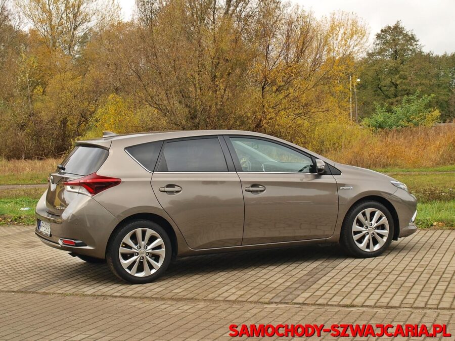 Toyota Auris 1.8 HSD Executive