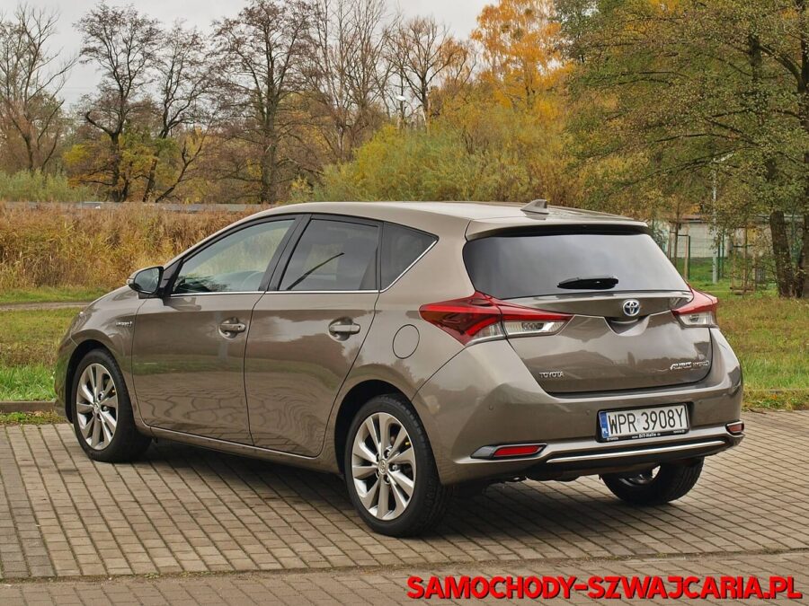 Toyota Auris 1.8 HSD Executive