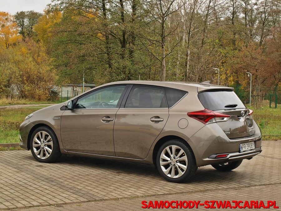 Toyota Auris 1.8 HSD Executive