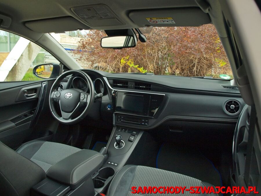 Toyota Auris 1.8 HSD Executive