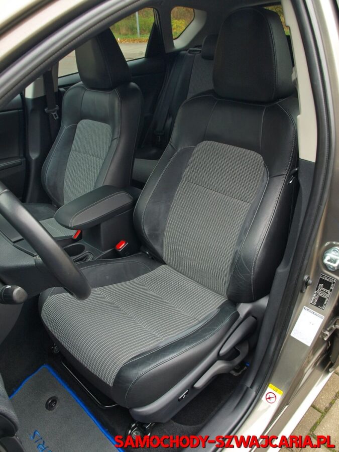 Toyota Auris 1.8 HSD Executive