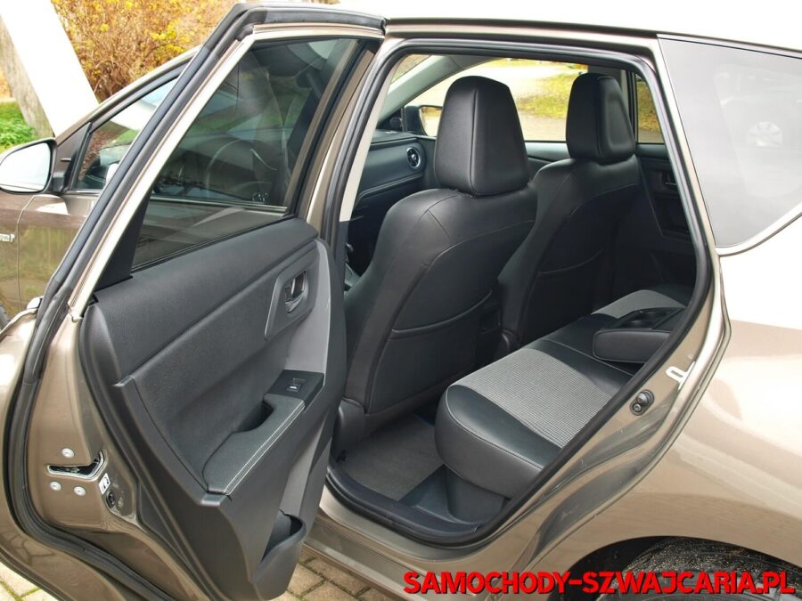 Toyota Auris 1.8 HSD Executive