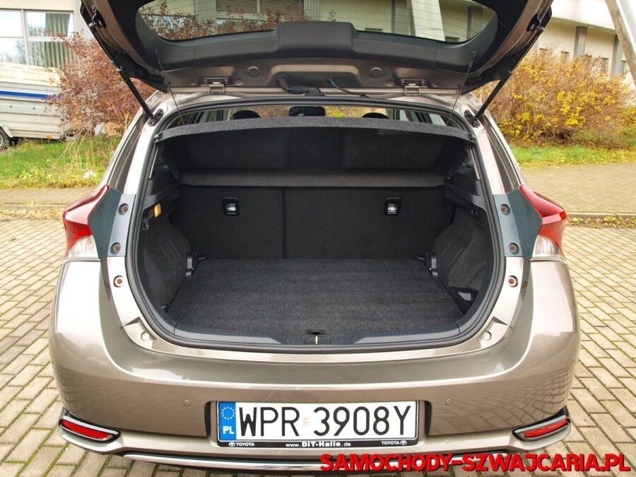 Toyota Auris 1.8 HSD Executive