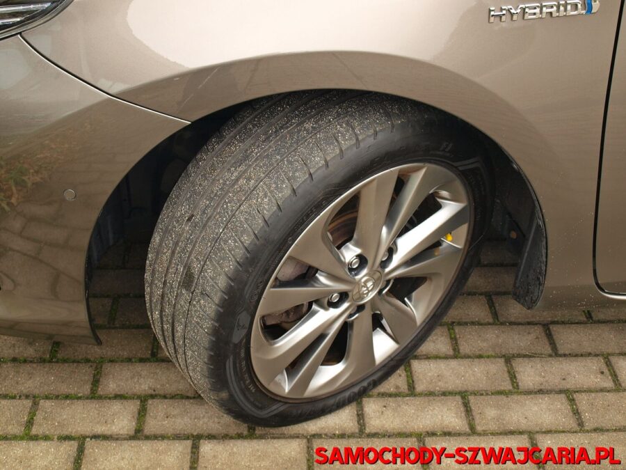 Toyota Auris 1.8 HSD Executive