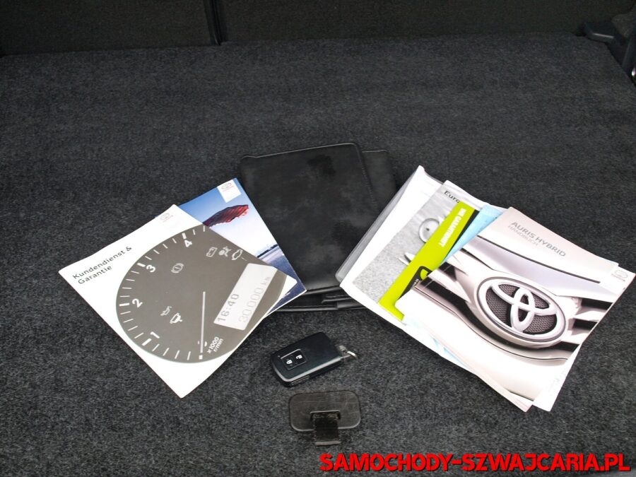 Toyota Auris 1.8 HSD Executive