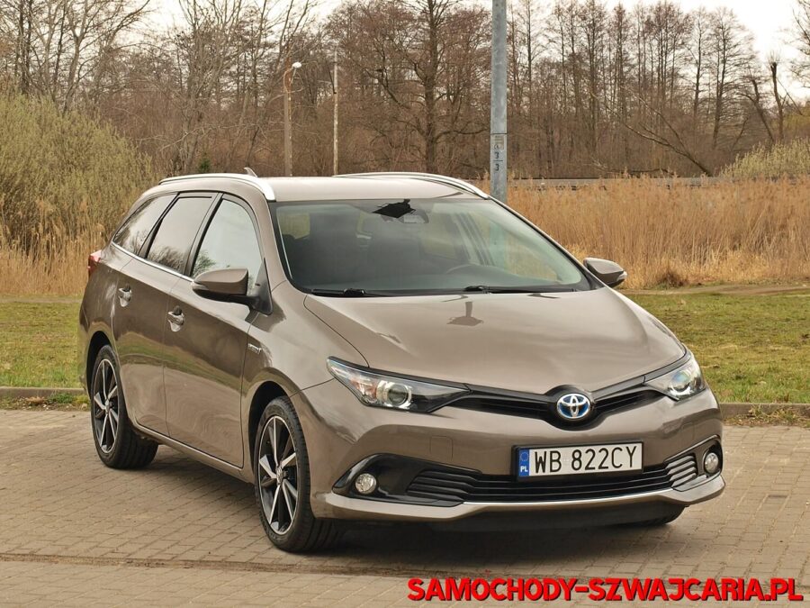 Toyota Auris 1.8 HSD Black Edition