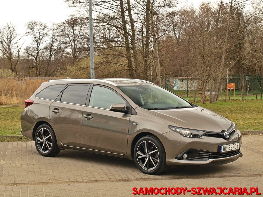 Toyota Auris 1.8 HSD Black Edition