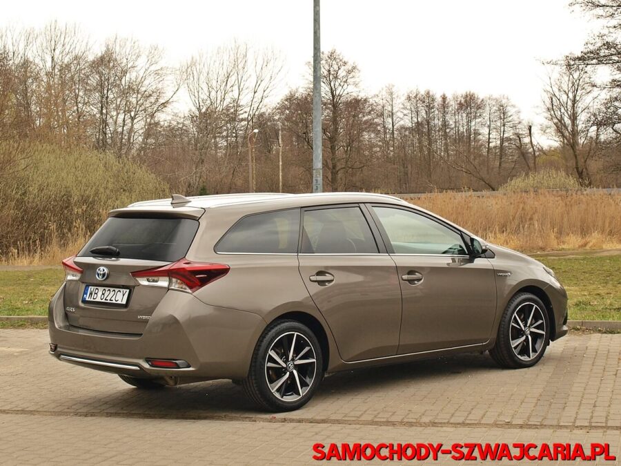 Toyota Auris 1.8 HSD Black Edition