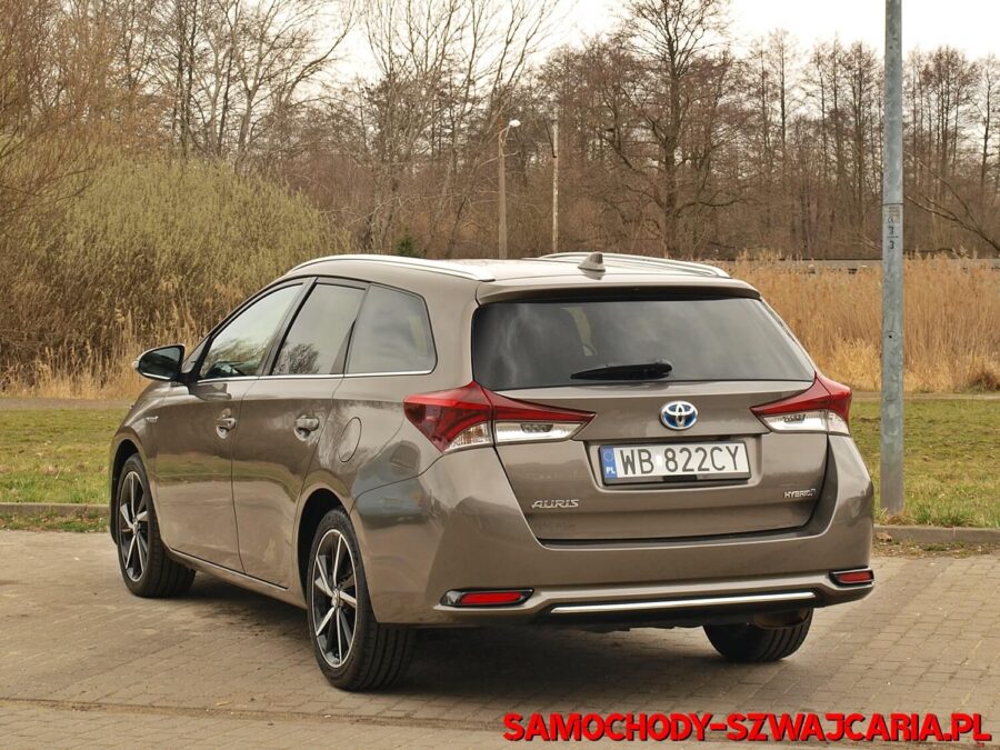 Toyota Auris 1.8 HSD Black Edition