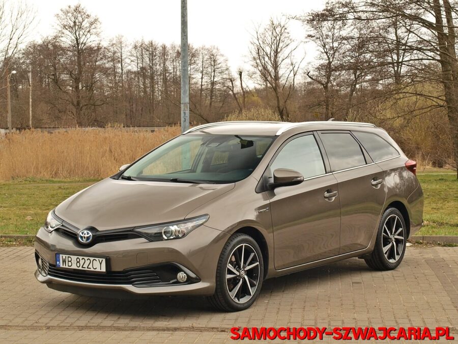 Toyota Auris 1.8 HSD Black Edition