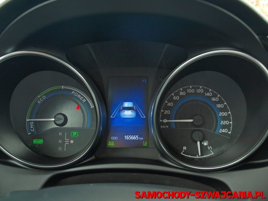 Toyota Auris 1.8 HSD Black Edition