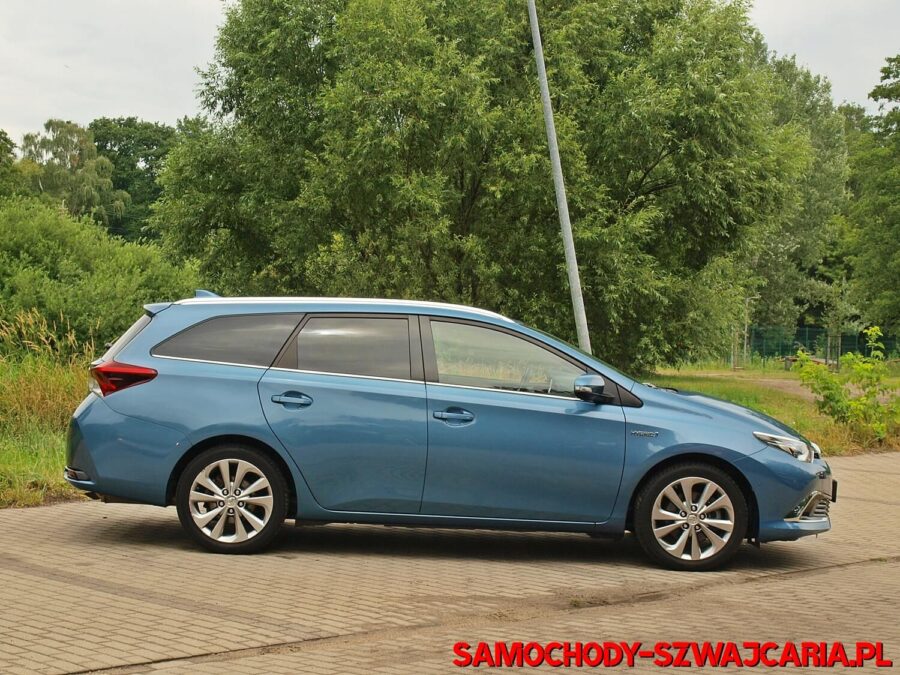 Toyota Auris 1.8 Touring Sports HSD Executive