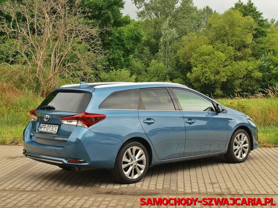 Toyota Auris 1.8 Touring Sports HSD Executive