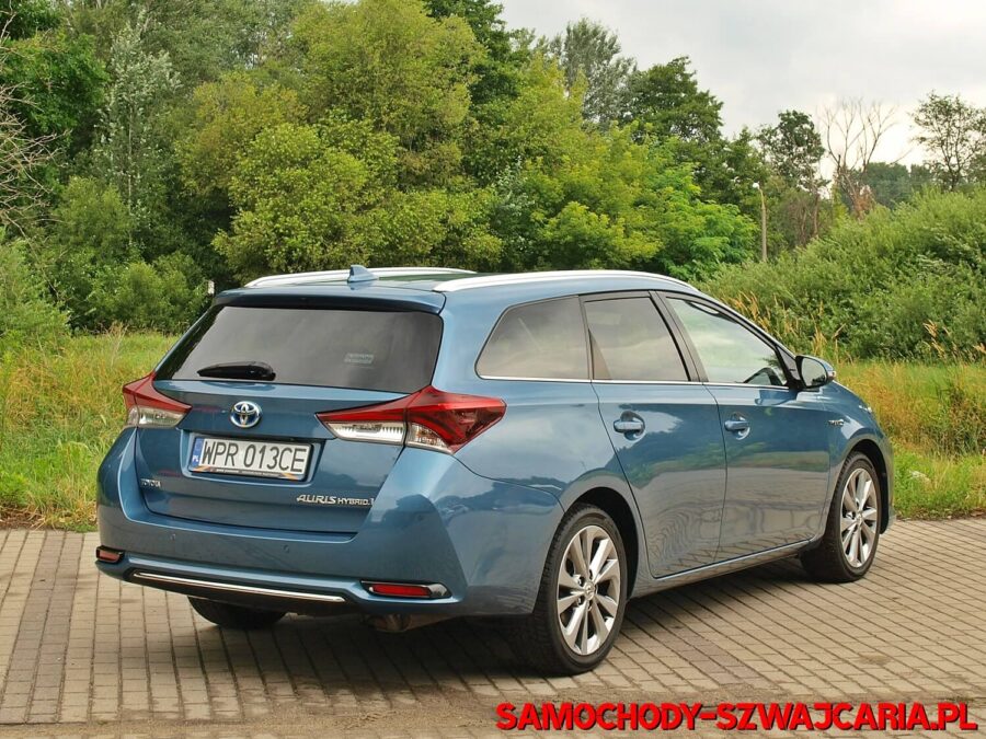 Toyota Auris 1.8 Touring Sports HSD Executive