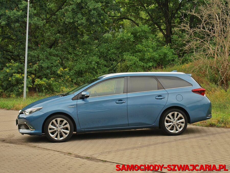 Toyota Auris 1.8 Touring Sports HSD Executive